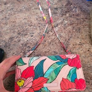 Vera Bardley cross body/wrislet
